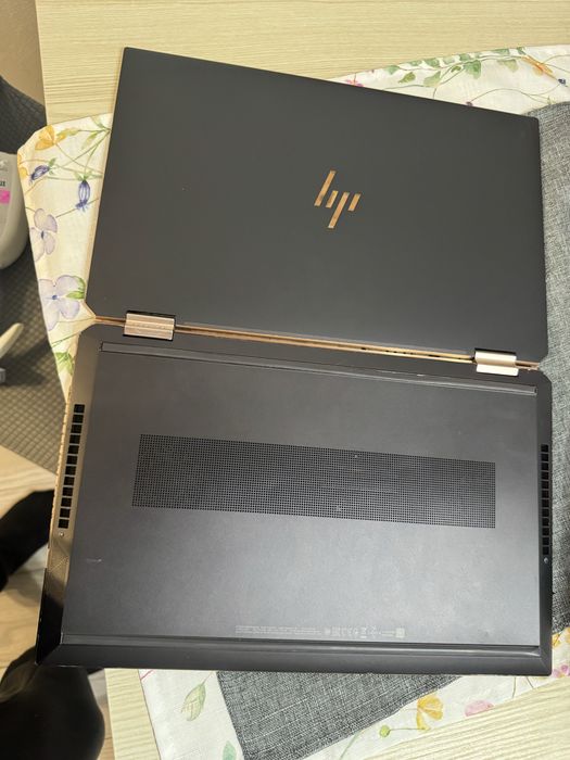 Laptop HP Spectre cu touch i7 -1165G7. 4K