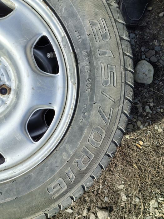 Продам резину Кама 235