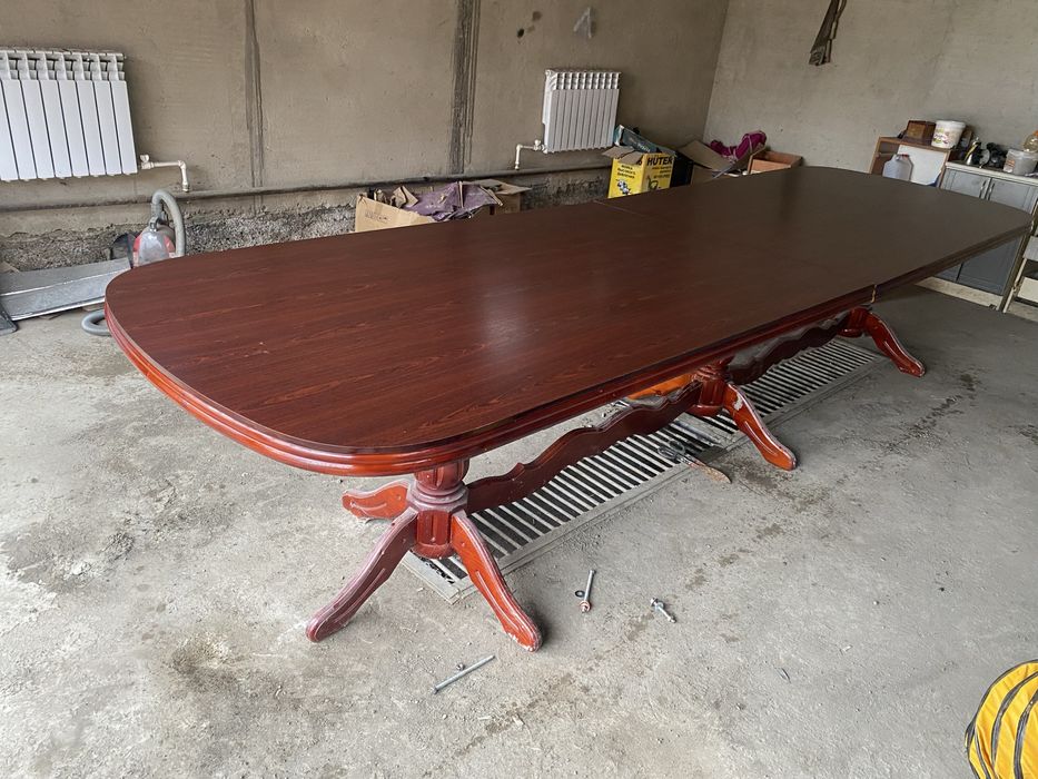 Гостевой стол на 5метра