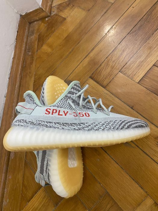 Adidas Yeezy Boots 350 V2 Zebra