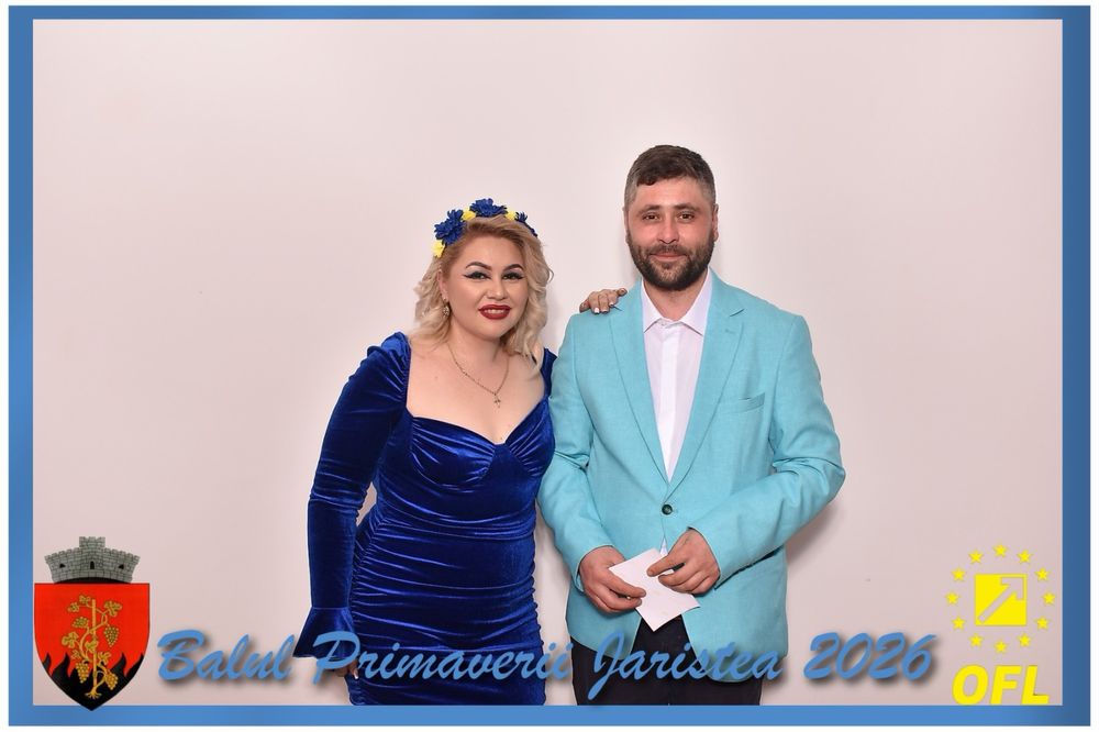 Transformă evenimentul tău într-o amintire de neuitat! Cabina foto