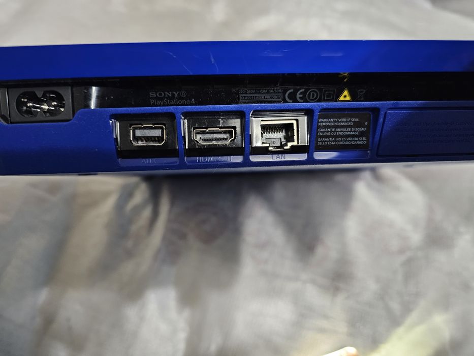 Playstation 4 Limited Days Of Play + Игри