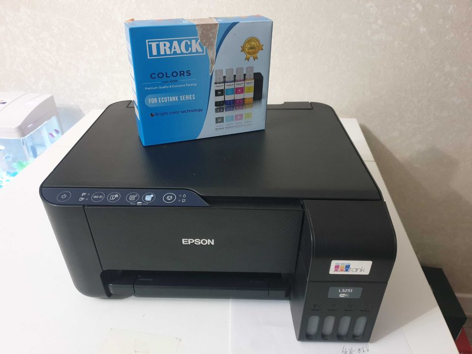 Принтер Epson L3251 WiFi Почти новый