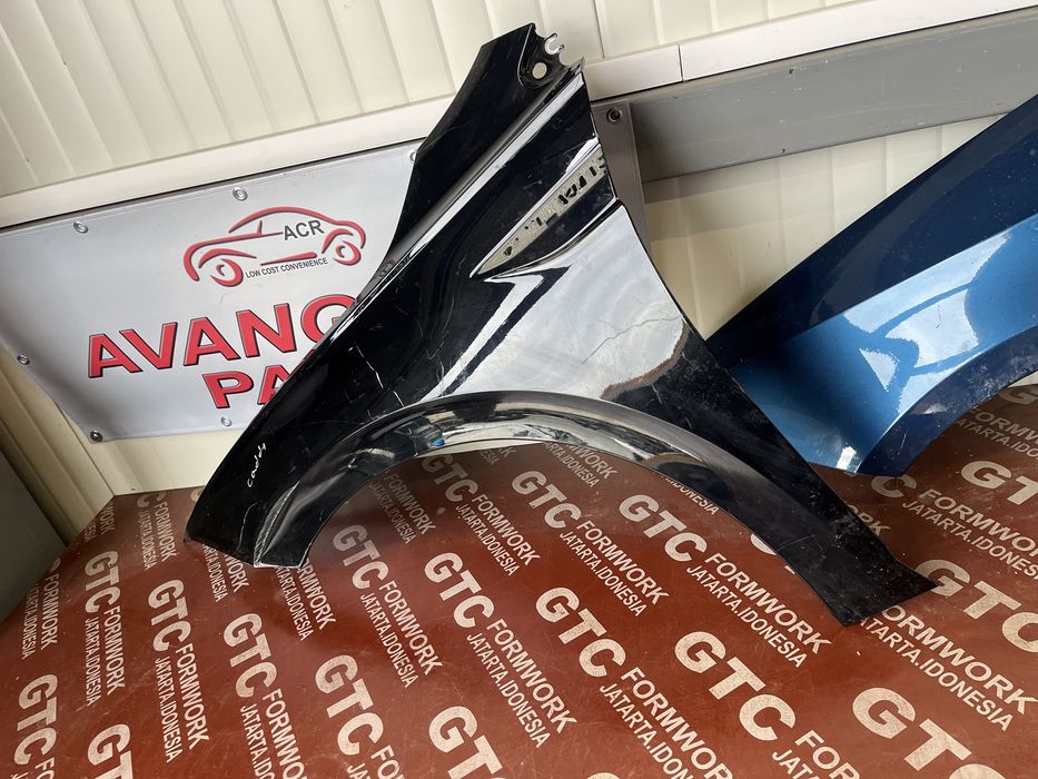 3 броя ляв и 1 брой десен калник VW Polo 6 2017-