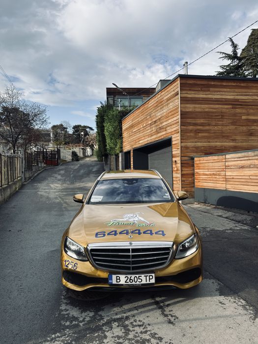 Мерцедес Е220 194коня 2017г