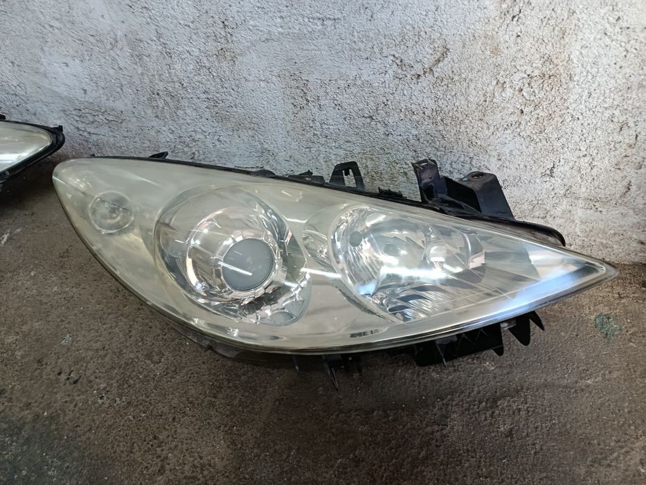 Фарове за Пежо 307