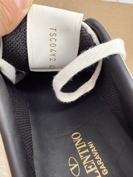 Valentino Garavani Sneakers (43) Маратонки