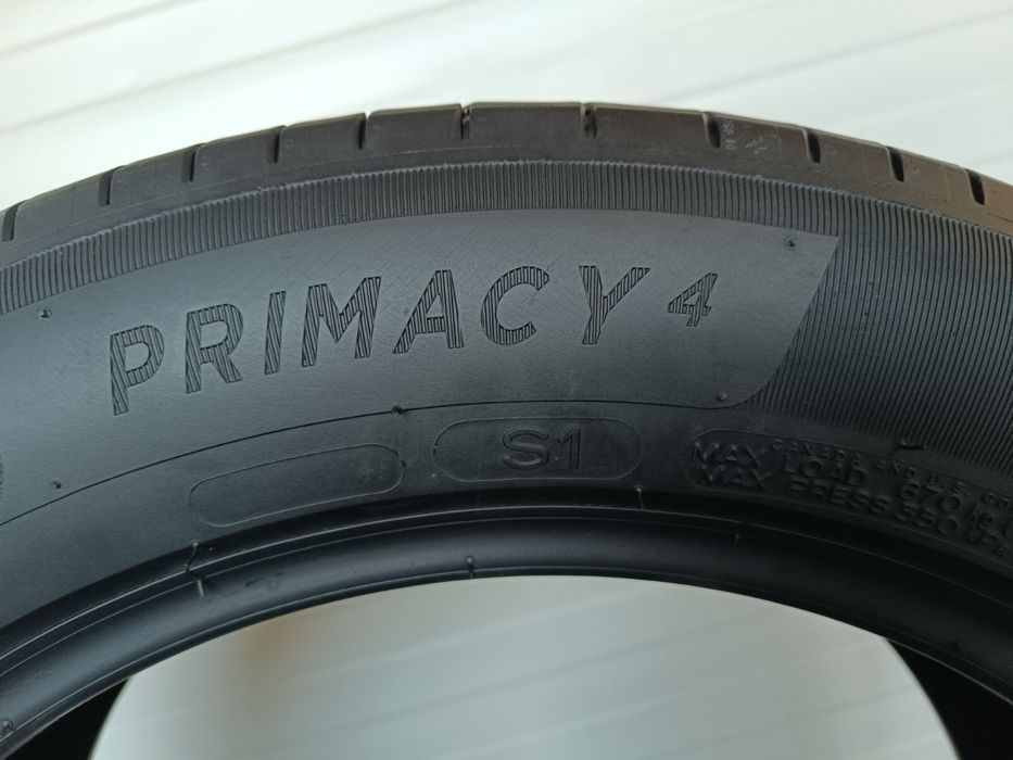 2бр летни гуми 215/55/17/Michelin primacy4/ dot1120/5.3мм/ мишелин