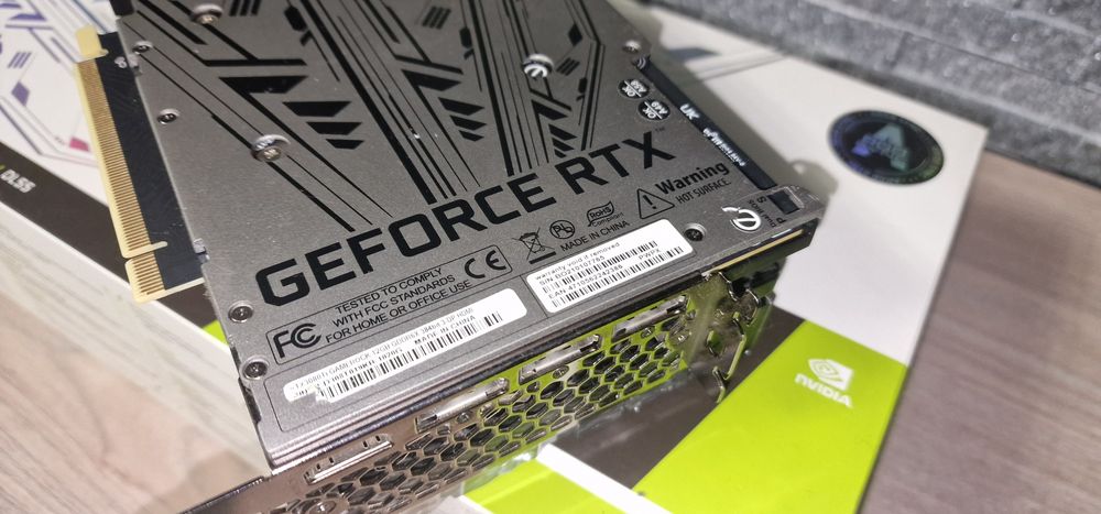 Placa video Palit GeForce RTX 3080 Ti GameRock LHR, cu 12GB de memorie GDDR6X
Placă video Palit GeForce RTX 3080 Ti GameRock LHR 12GB GDDR6X, 384-bit