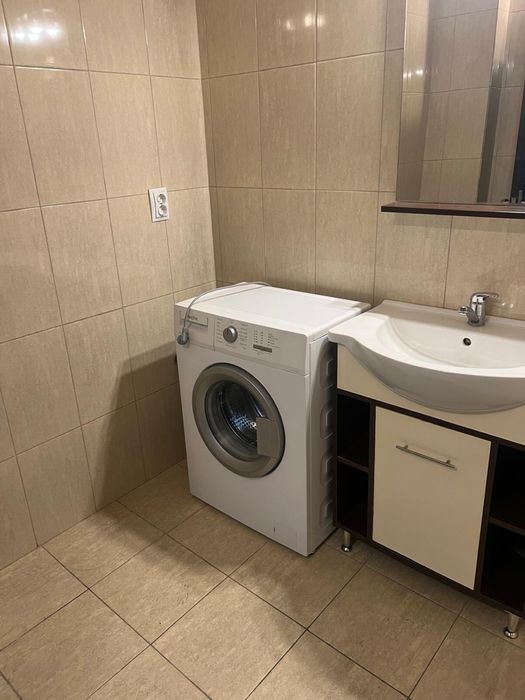 Vand apartament 3 camere