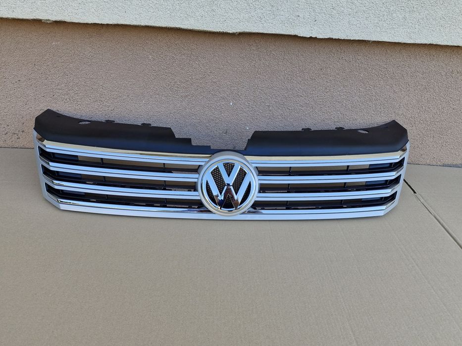 Grila centrala Vw Passat B7 NOUA 2010-2014