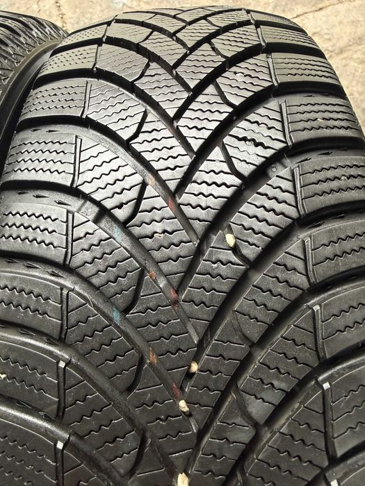 4x Anvelope Iarna 205/60 R16 - Semperit Speed Grip 5