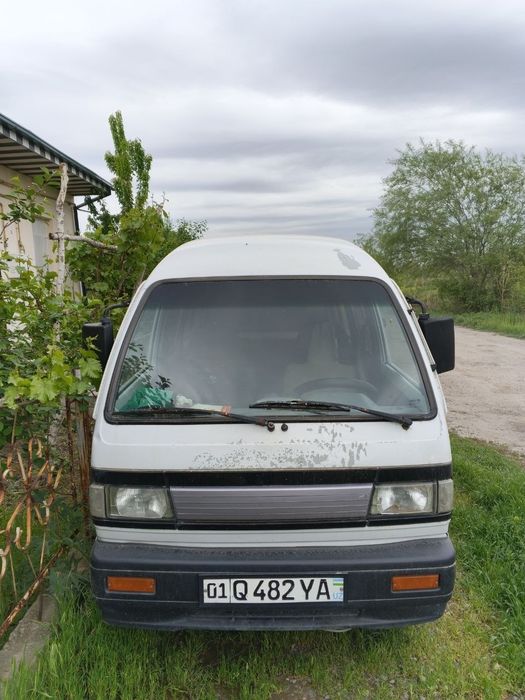 Дамас сотилади   2005