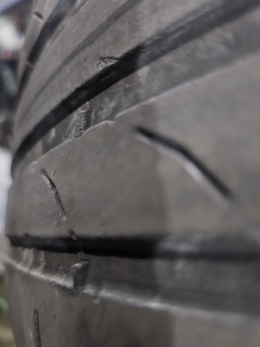 Anvelope vara  255 / 55  R 18