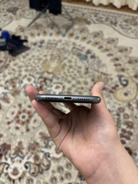 Айфон 11 64 гб.