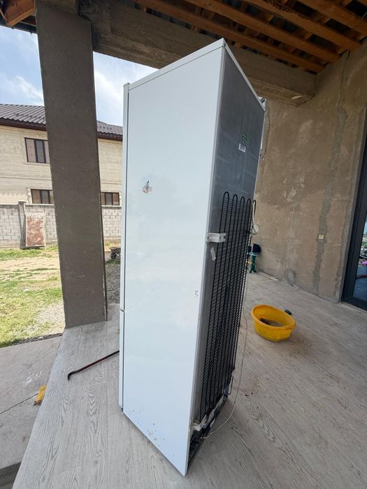 Холодильник Beko.