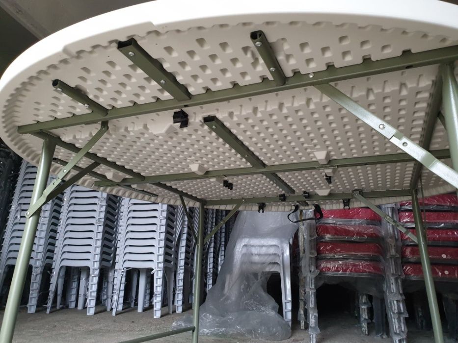 Masa rotunda, 520 lei, pliabila, 6-8-10 pers.,restaurant,cort