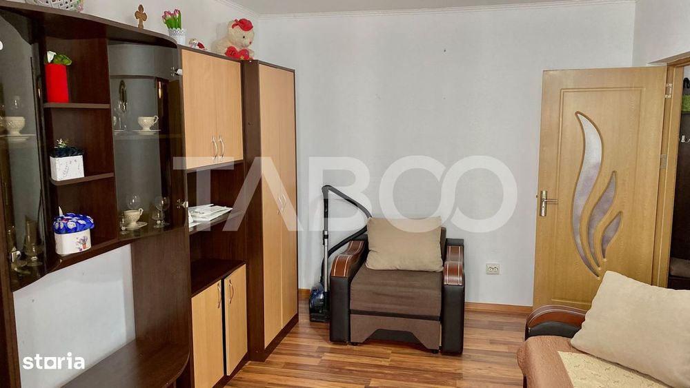 Apartament decomandat 2 camere 50 mpu si balcon 3 mp de inchiriat