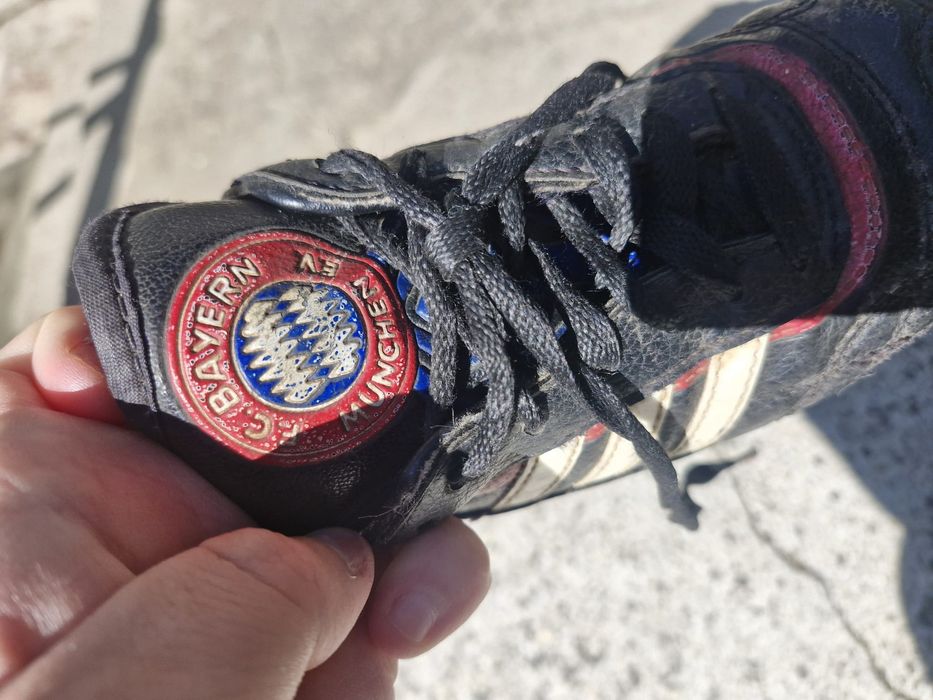 Pantofi de fotbal din piele Bayern Munchen