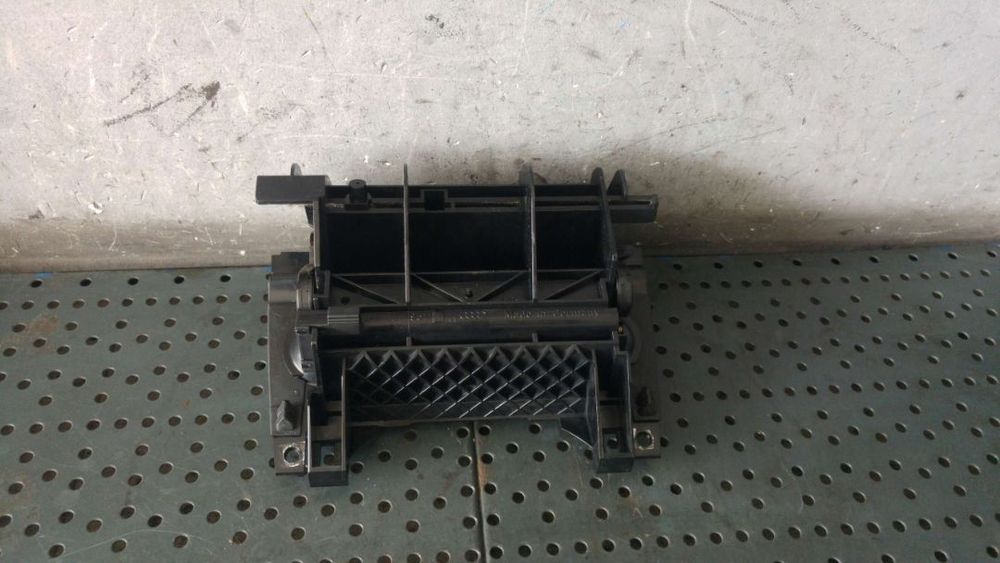 Scrumiera audi a4 b7 avant 8ed 8e0957951