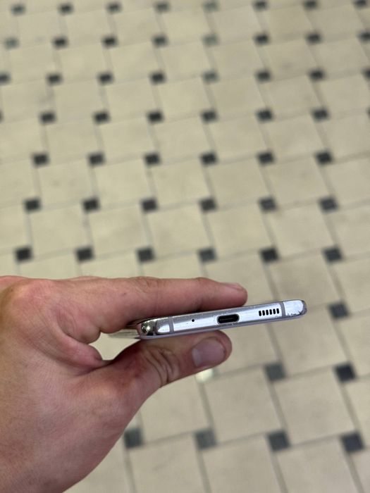 Samsung quantum a82 5G