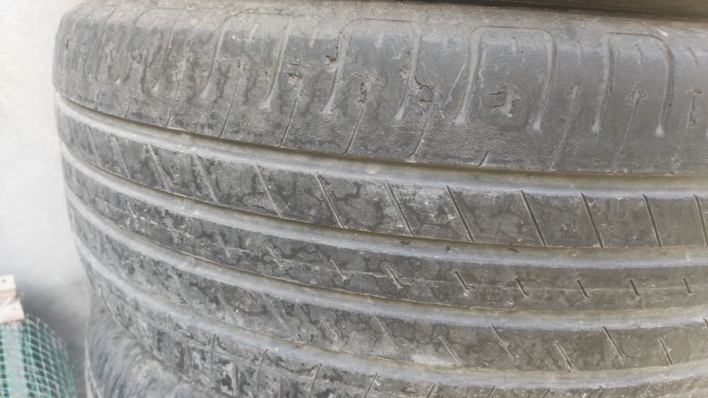 Шина балон R17 215/55