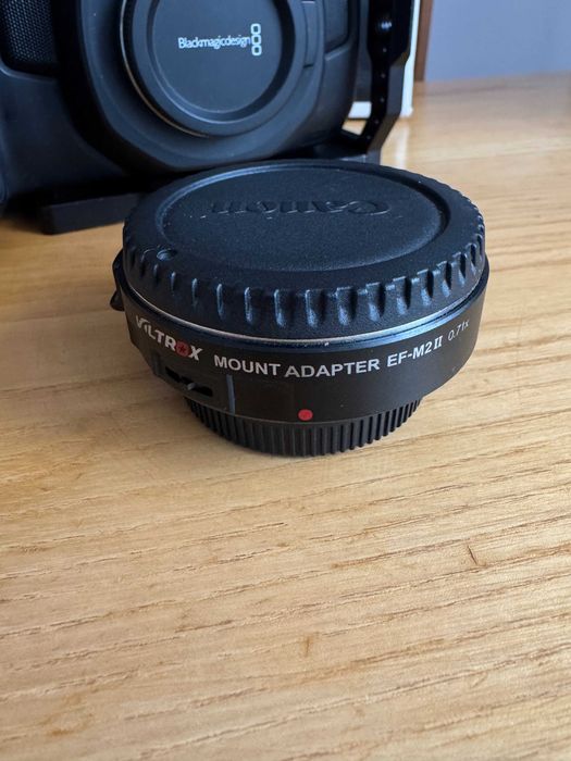 Blackmagic Pocket Cinema Camera 4K + obiectiv Canon 85mm 1.8 + Viltrox MFT + cage