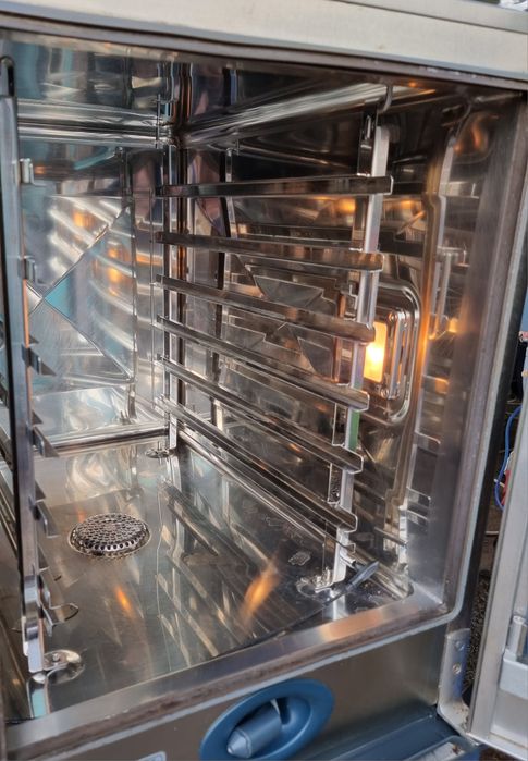 Монофазен Конвектомат Рационал Rational