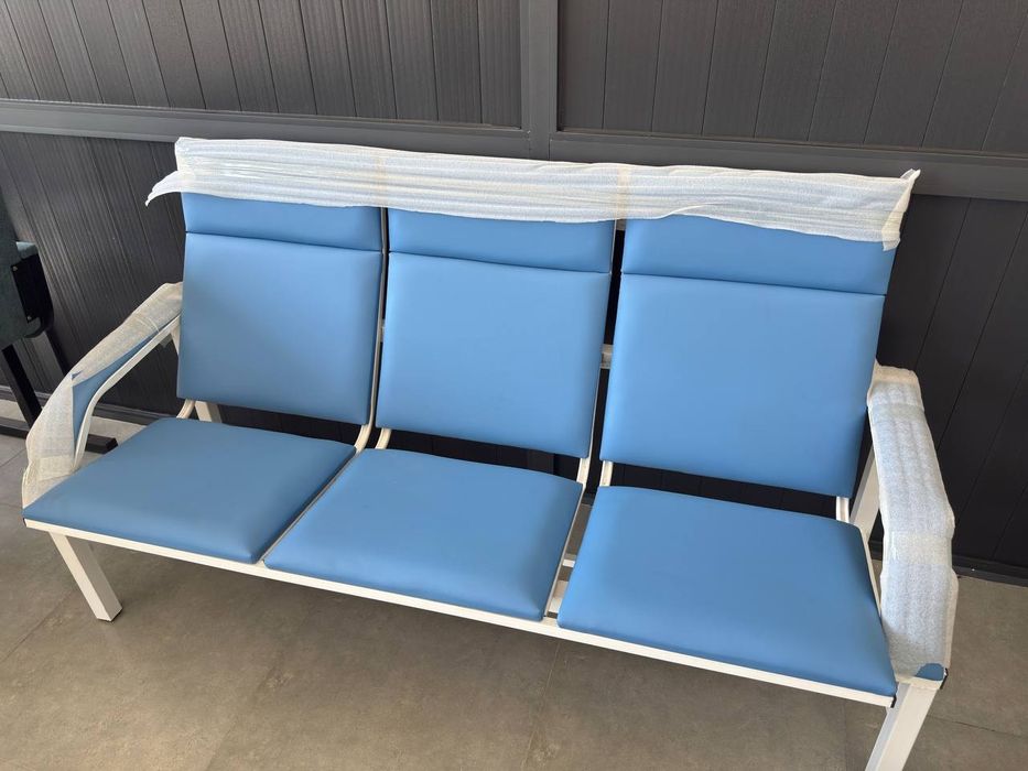 Кресло театральная трёхместный для активного зала