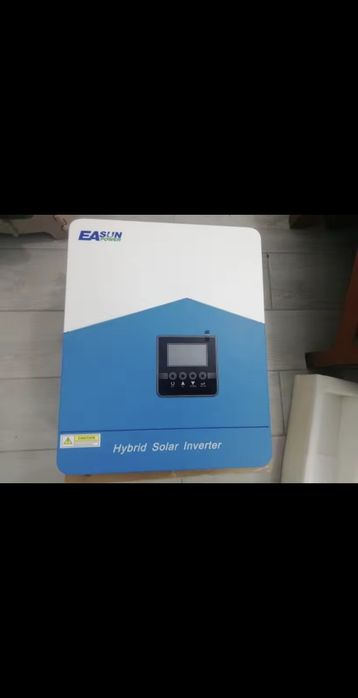 Invertor easun smh /// de 4.2 kw este pe 24 v