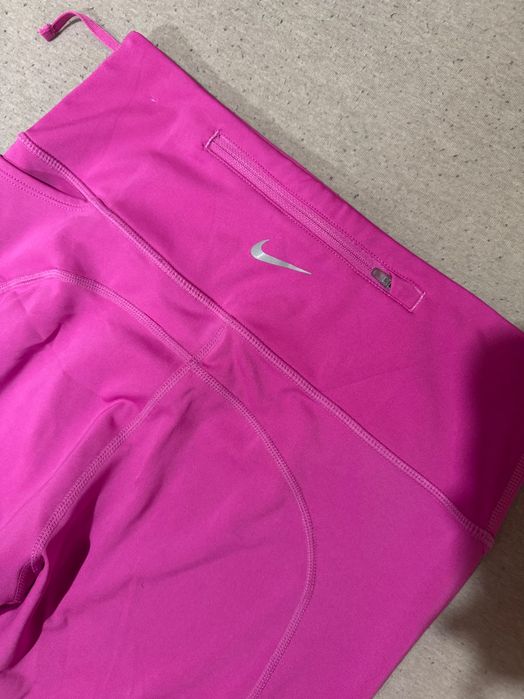 Дамски дрехи найк