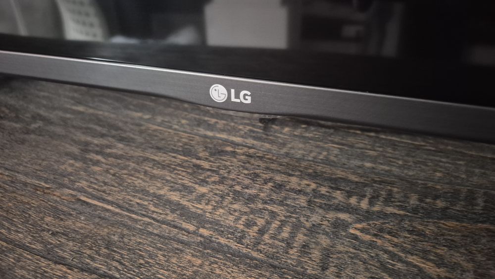 Телевизор LG 32lf580u