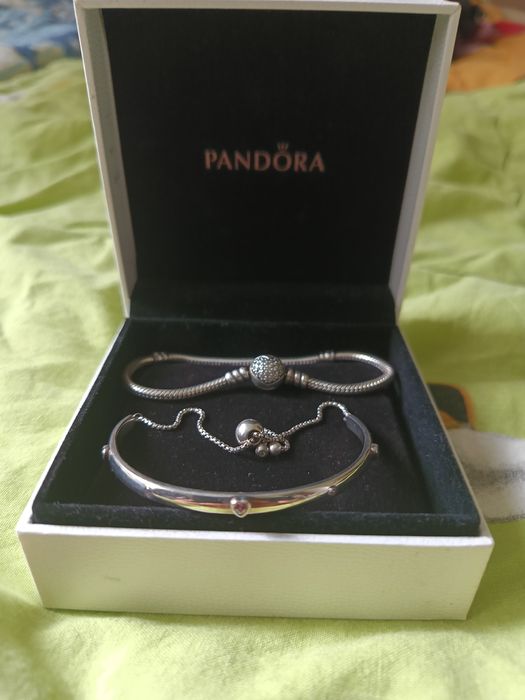 Гривни Pandora два броя за 170лв ,подарък са но аз не нося бижута ,в д