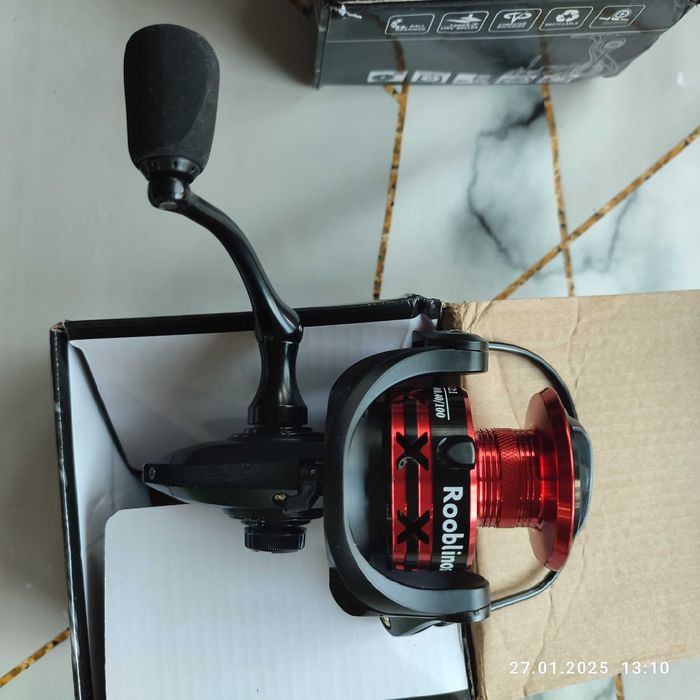 Продаются 5000 новые спиннинговые катушки 2 шт.