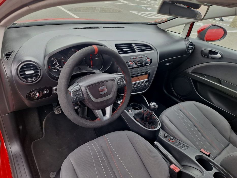 SEAT Leon 2012 — imagine 10