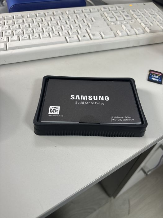 Твердотельный накопитель