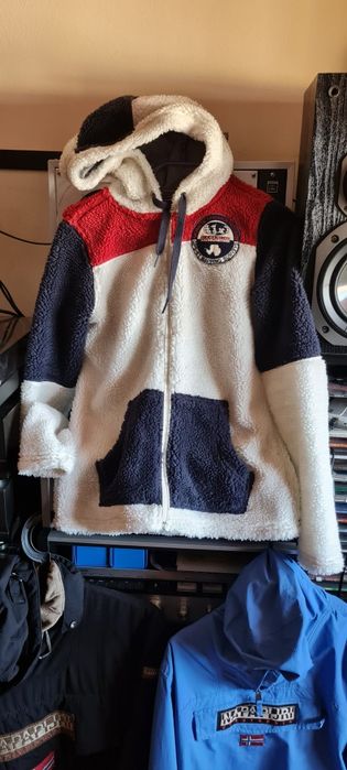 Geaca napapijri,mammut haglofs,jack,napapijri,vaude,Columbia.