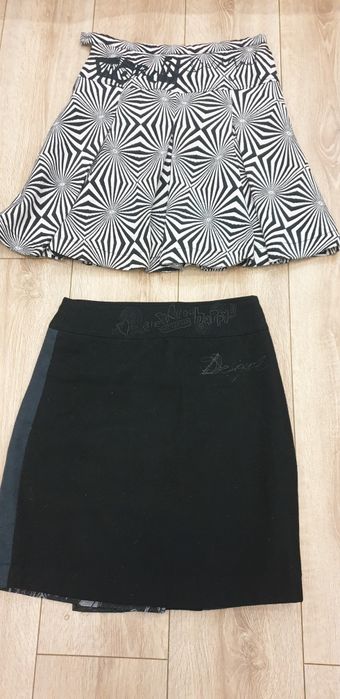 Fusta DESIGUAL 2 buc 25 lei/ buc
