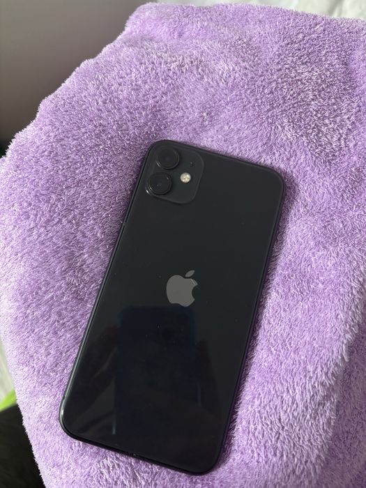 Продам айфон 11 в хорошем состяние