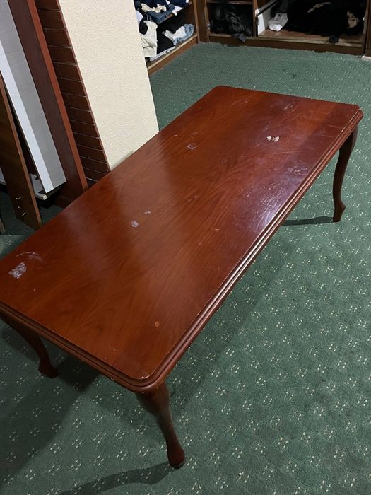 стол для гостиной