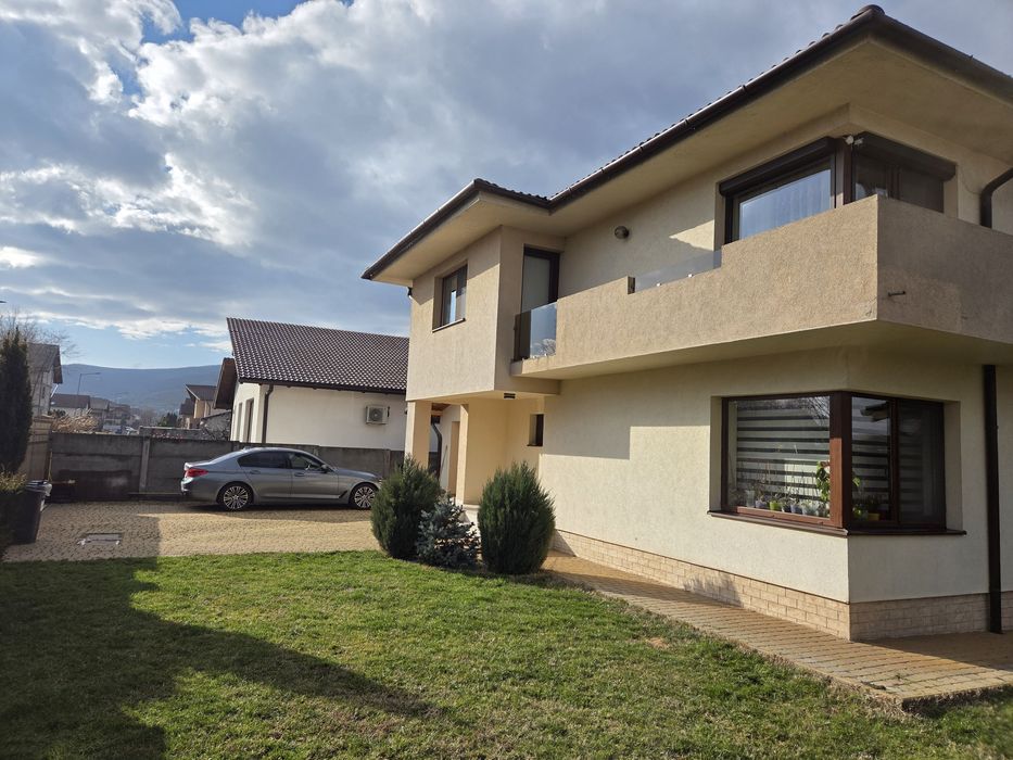 Casa 3 camere + living‼️asfalt ‼️propietar