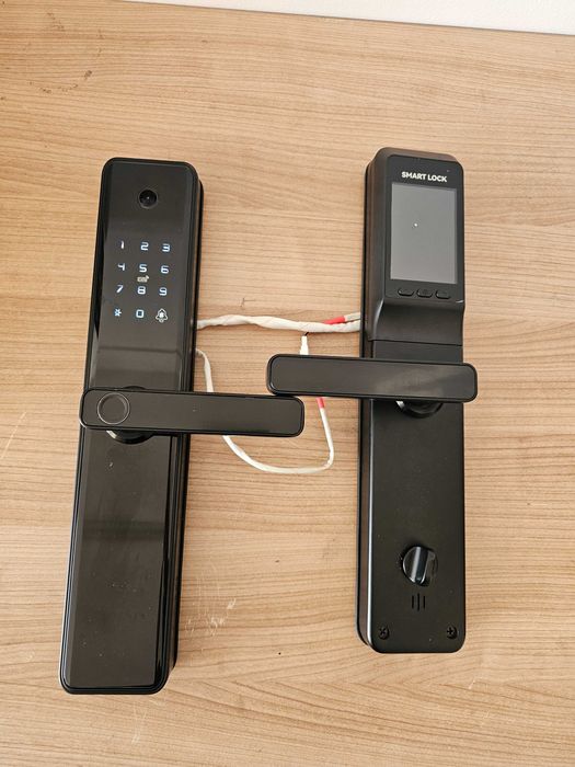 REDUCERE Incuietoare usa smart Deco video- Transport gratuit