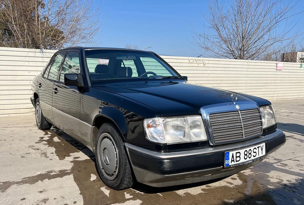 Mercedes-Benz W124 Mercedes-Benz 200 Diesel – Clasic, Fiabil și Durabil