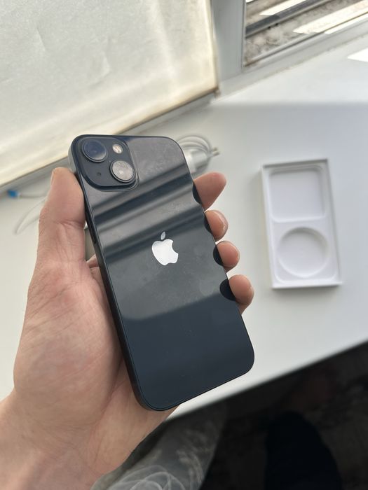 Продам Айфон 13 128 gb