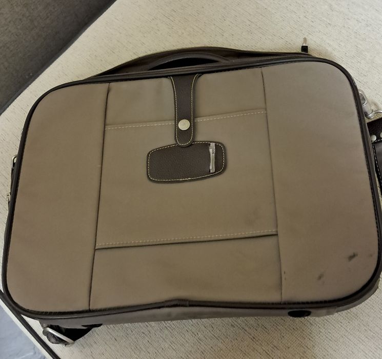 Чантата или малко куфарче Samsonite
