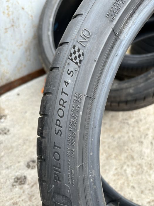 315/30/22 Michelin 2  бр