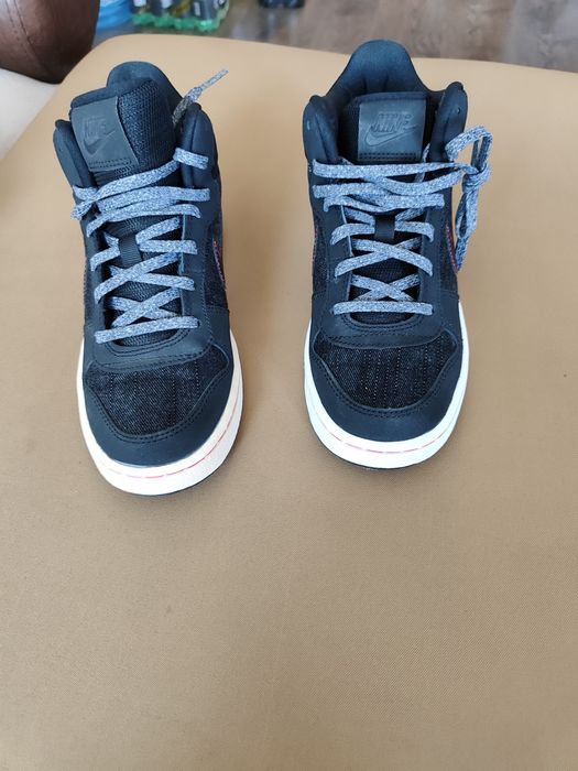 Дамски маратонки Nike