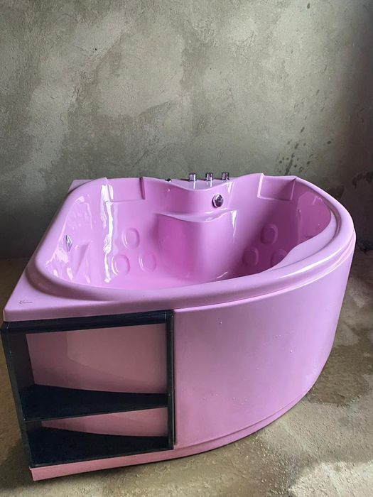 Продаётся ванна джакузи
