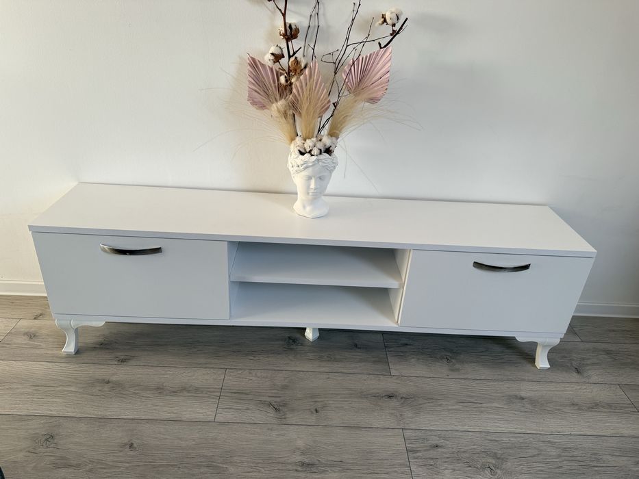 Comoda tv living alba, impecabila