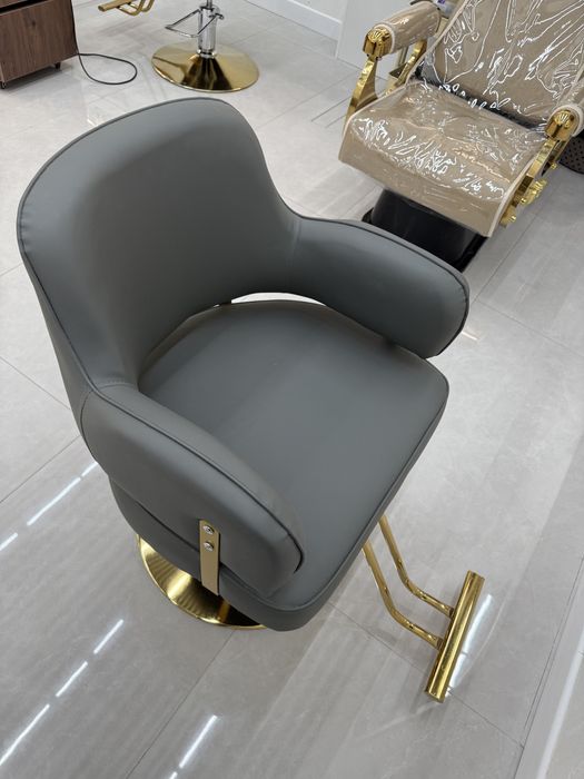 Кресло для парикмахера